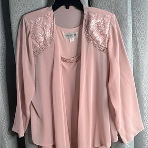 Soft pink tiered chiffon special occasion dress size 10 - J R Nites by Carollin.